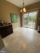 360 Snyder Ln in Culpeper, VA - Foto de edificio - Building Photo