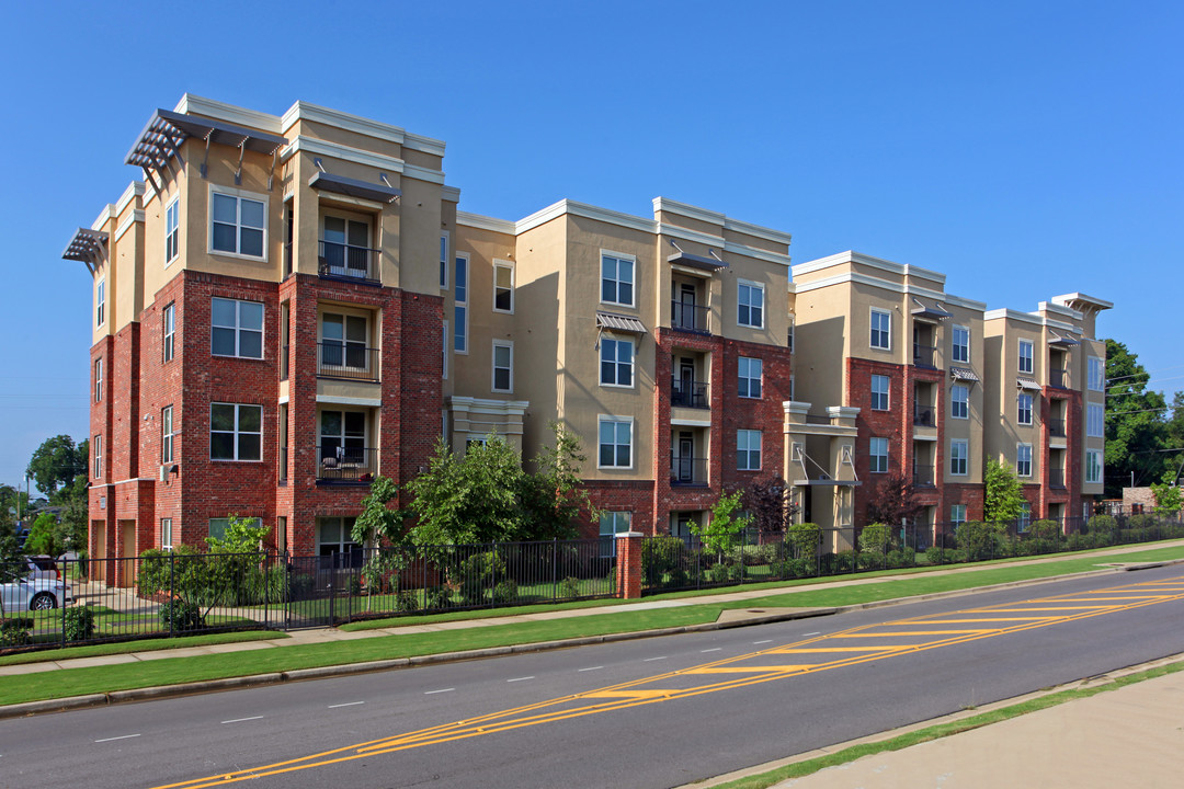 The Crimson in Tuscaloosa, AL - Building Photo