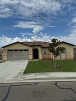 27914 C. Talavera in Romoland, CA - Building Photo