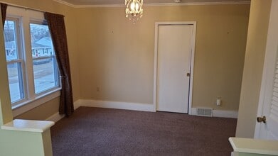 401 Monroe St, Unit 401.5 in Muscatine, IA - Foto de edificio - Building Photo