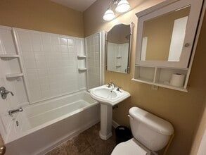 403 Utah St in Rawlins, WY - Building Photo - Building Photo