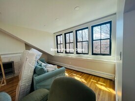 32 E Springfield St, Unit 3 in Boston, MA - Building Photo