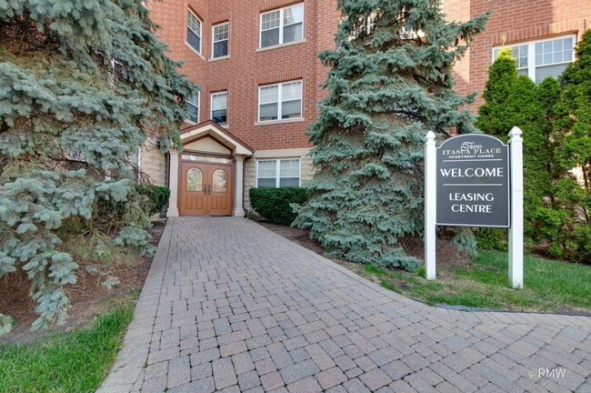 2 Itasca Rd