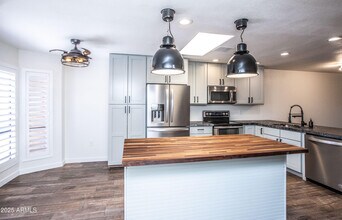 1318 E Cobb Dr in Tempe, AZ - Building Photo - Building Photo