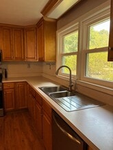 87 Spring Glen Rd in East Lyme, CT - Building Photo - Building Photo