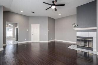 918 Azalia Dr in Lewisville, TX - Building Photo - Building Photo