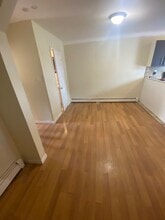 158 Alexander St, Unit 3rd Floor in Newark, NJ - Building Photo - Building Photo