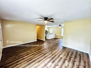 40 Cedar Pl in Jackson, MS - Building Photo - Building Photo