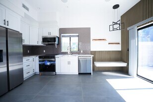 8036 Fair Ave in Los Angeles, CA - Building Photo