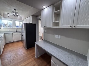 7556 Byron Pl in Clayton, MO - Building Photo - Building Photo