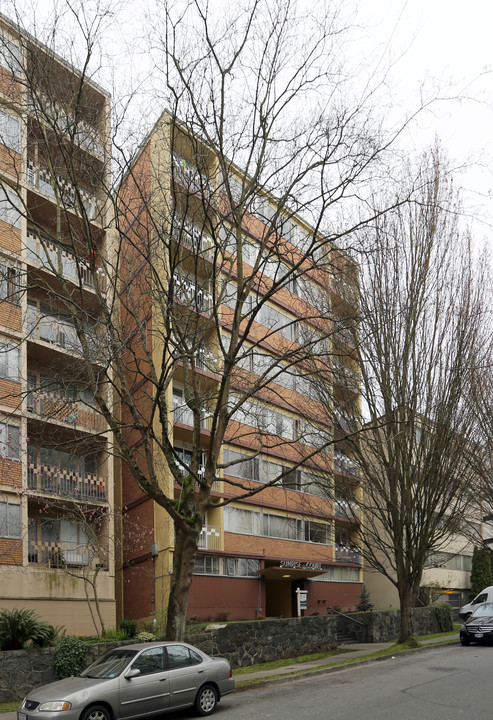 Sunrise Court in Vancouver, BC - Building Photo