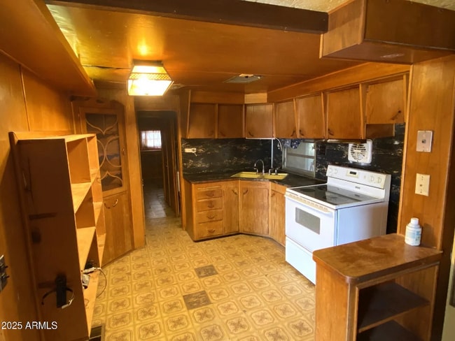 2435 S Acacia Rd in Apache Junction, AZ - Building Photo - Building Photo