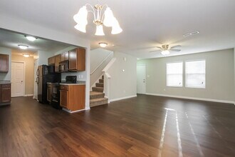 3327 Grove Berry Ln in Indianapolis, IN - Building Photo - Building Photo