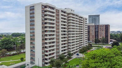 The Oakland Condos in Brampton, ON - Building Photo - Building Photo