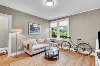 28 Whitney St in Hartford, CT - Building Photo - Building Photo