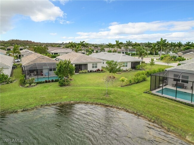 16701 Seasons Coast Dr in Bonita Springs, FL - Building Photo - Building Photo