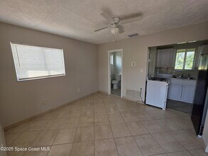 105 Palmetto Ave in Merritt Island, FL - Building Photo - Building Photo