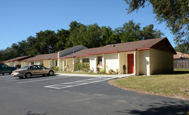 Kel Kim Commons in Auburndale, FL - Building Photo - Building Photo