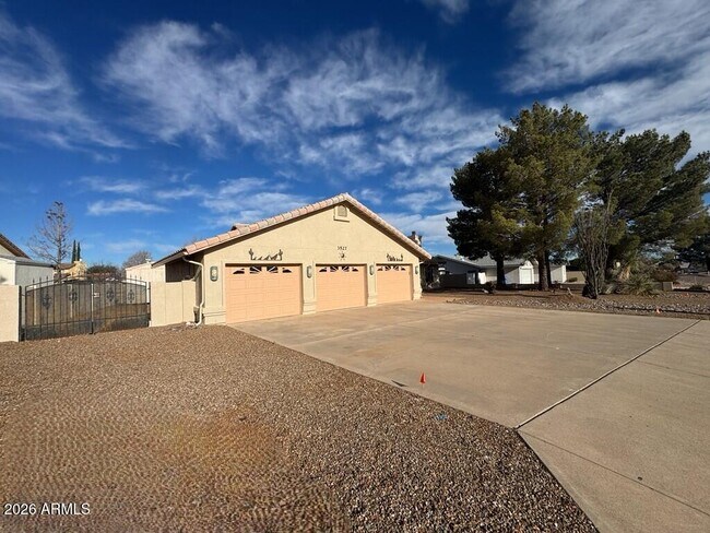 3527 E Trevino Dr in Sierra Vista, AZ - Building Photo - Building Photo