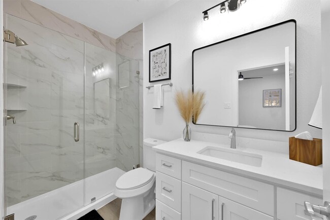 property at 211 S 5th St