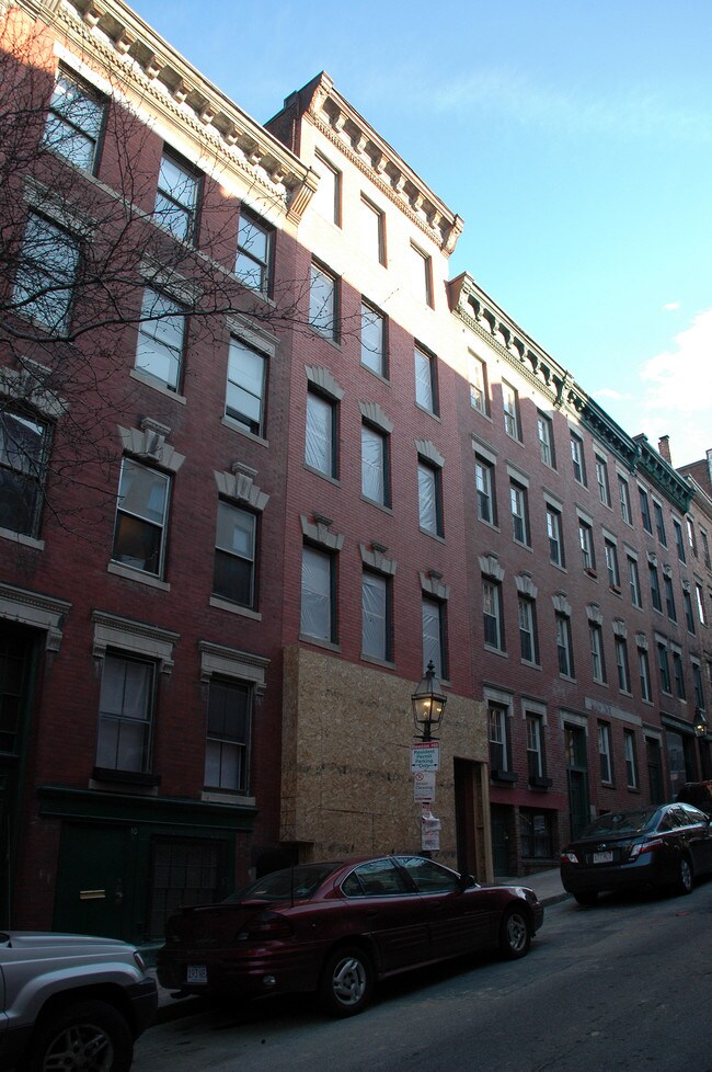 12 Grove in Boston, MA - Building Photo - Building Photo