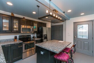 2302 N 36th St-Unit -7 in Phoenix, AZ - Building Photo - Building Photo