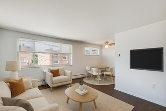 809 N Dexter St in Denver, CO - Building Photo - Building Photo