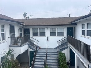 12012 Washington Pl, Unit 4 in Los Angeles, CA - Foto de edificio - Building Photo