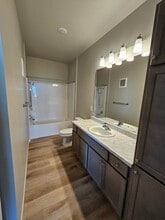 Mary's Heights Apartments in Watertown, SD - Foto de edificio - Building Photo