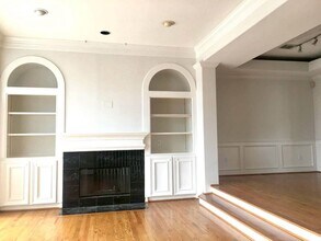 2004 McDuffie St in Houston, TX - Building Photo - Building Photo