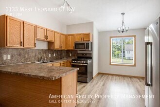 1133 W Leonard Ct in Grand Rapids, MI - Building Photo - Building Photo