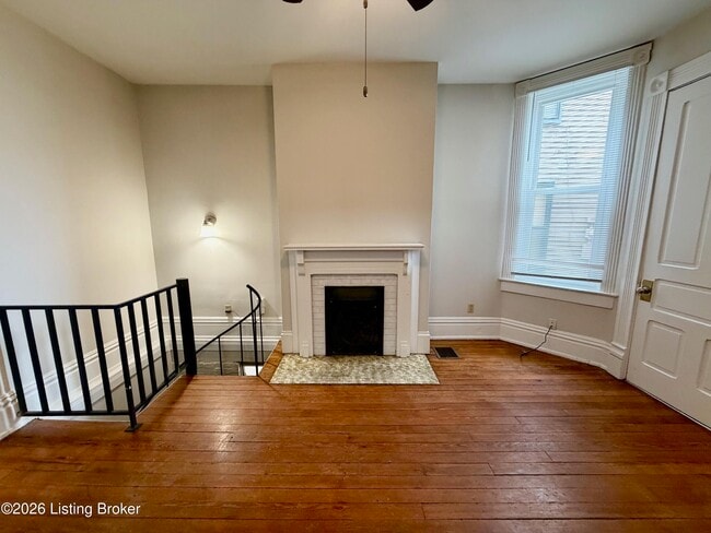 1210 E Broadway in Louisville, KY - Building Photo - Building Photo