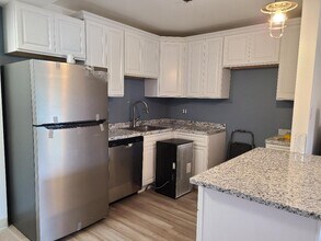 1800 Roundhill Rd, Unit 1206 in Charleston, WV - Building Photo - Building Photo