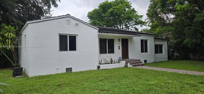 142 NW 98th St in Miami Shores, FL - Building Photo - Building Photo