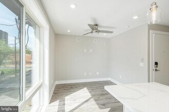 2339 N 10th St in Philadelphia, PA - Building Photo - Building Photo