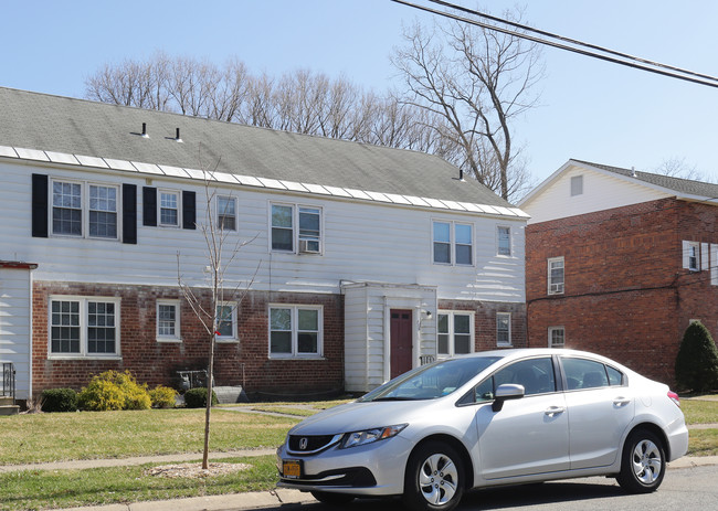 216 Jackson Ave in Schenectady, NY - Building Photo - Building Photo