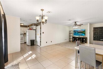 2502 Waterwood Ln in Bryan, TX - Building Photo - Building Photo