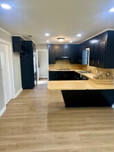 412 Helane Ln in Longview, TX - Building Photo - Building Photo