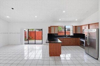 13521 SW 62nd St in Miami, FL - Building Photo - Building Photo