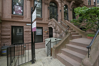 182 8th Ave in Brooklyn, NY - Building Photo - Building Photo