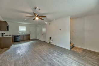268 Oak Ridge Dr in Livingston, TX - Building Photo - Building Photo