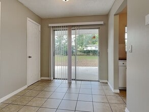 728 Fairmont Dr in Brandon, FL - Building Photo - Building Photo