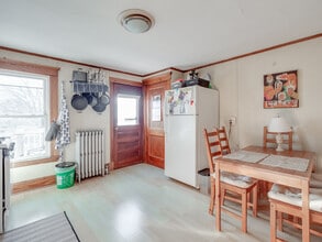 60 Powder House Blvd, Unit 3 in Somerville, MA - Building Photo - Building Photo