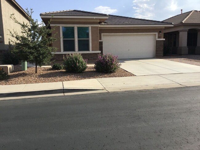 property at 41559 W Anne Ln