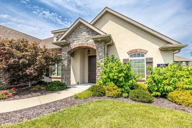 6401 Cobble Creek Dr in Columbia, MO - Building Photo - Building Photo