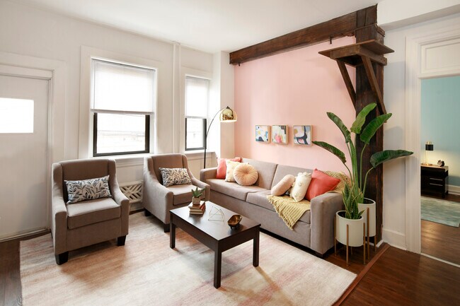 Hamilton Court photo'