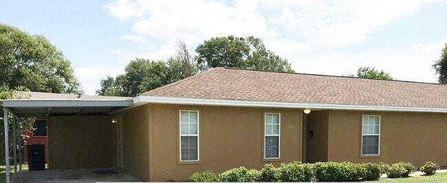 property at 320 N 8th St