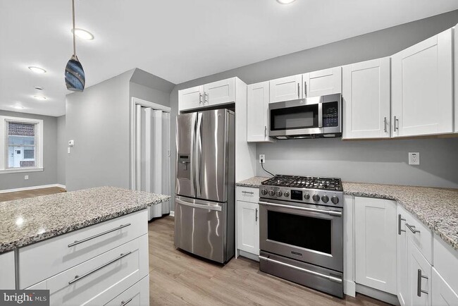 property at 1333 S Newkirk St