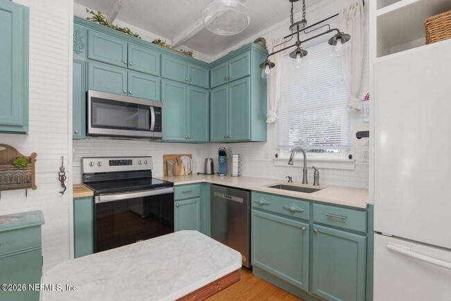 251 Charlotte St in St. Augustine, FL - Foto de edificio - Building Photo