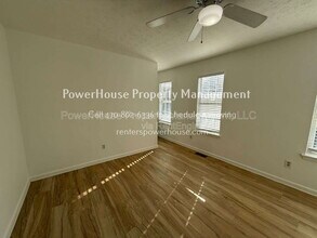 3859 Meadow Creek Dr in Norcross, GA - Building Photo - Building Photo